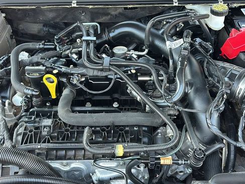 Used 2020 Ford Fusion SE FWD image 31
