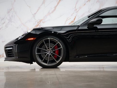 Used 2020 Porsche 911 Carrera 4S image 16