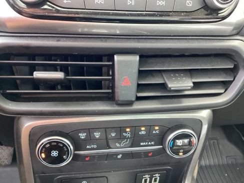 Used 2022 Ford EcoSport SES w/ Interior Protection Package AWD/4WD image 28