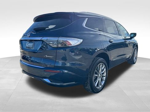 Used 2024 Buick Enclave Avenir image 5