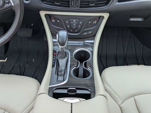 Used 2020 Buick Envision Essence w/ Experience Buick Package FWD image 20