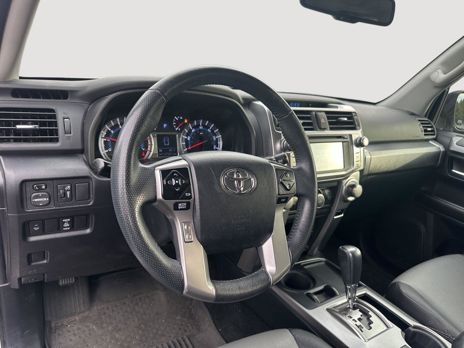 Used 2016 Toyota 4Runner SR5 Premium RWD image 26