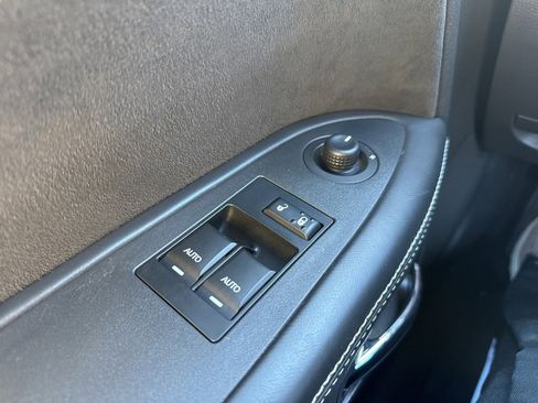 Used 2014 Dodge Challenger SRT8 image 9