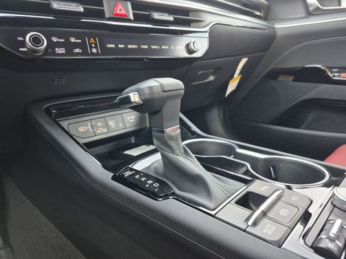 New 2026 Kia Sportage SX Prestige image 9