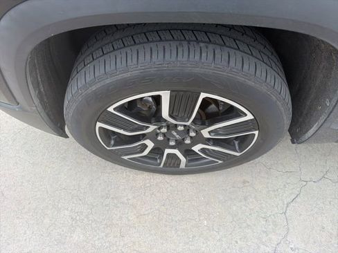 Used 2019 GMC Acadia SLT w/ LPO, Black Accent Package FWD image 8