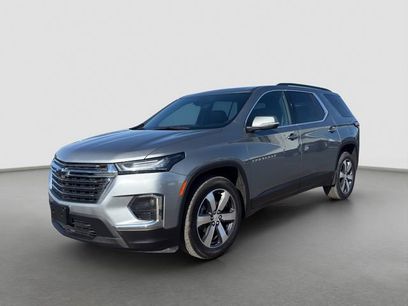 Used 2023 Chevrolet Traverse LT w/ LT Premium Package