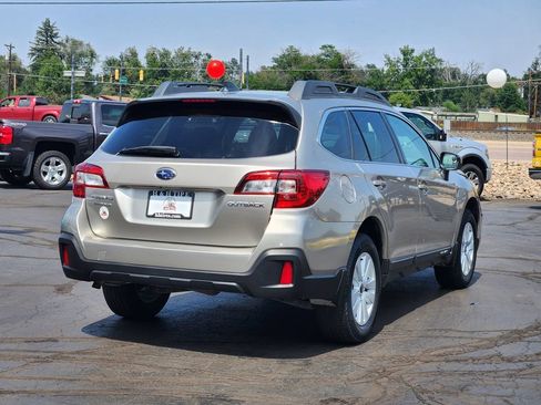 Used 2018 Subaru Outback 2.5i Premium AWD/4WD image 9