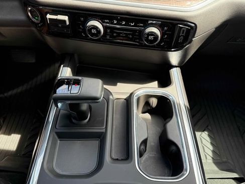 Used 2025 Chevrolet Silverado 1500 LTZ w/ LTZ Premium Package image 5