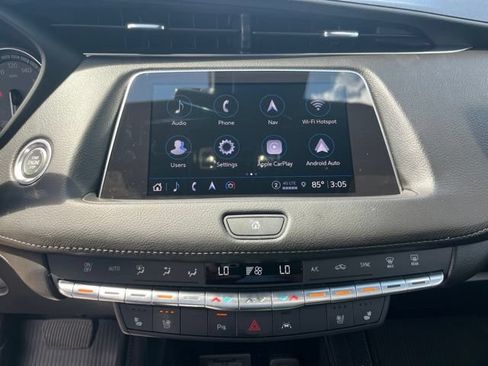 Used 2023 Cadillac XT4 Premium Luxury w/ Technology Package FWD image 23