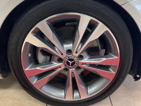 Used 2018 Mercedes-Benz C 300 Sedan w/ Multimedia Package image 33