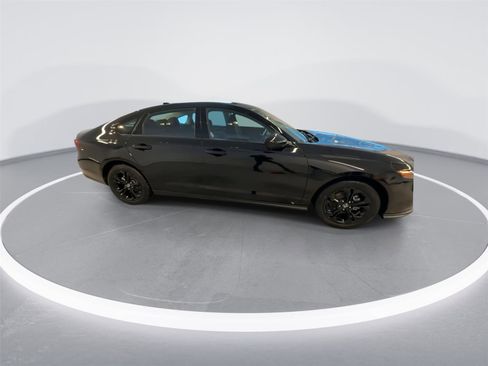 New 2025 Honda Accord SE image 9