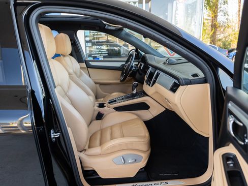 Used 2017 Porsche Macan GTS image 19