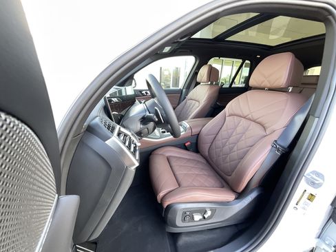 New 2026 BMW X5 sDrive40i w/ Executive Package RWD image 11