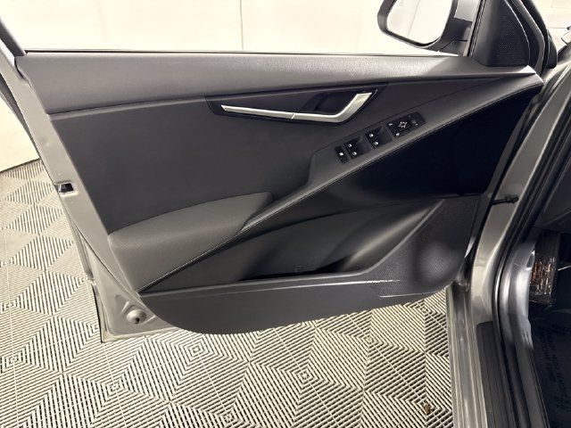 Used 2023 Kia Niro LX FWD image 52