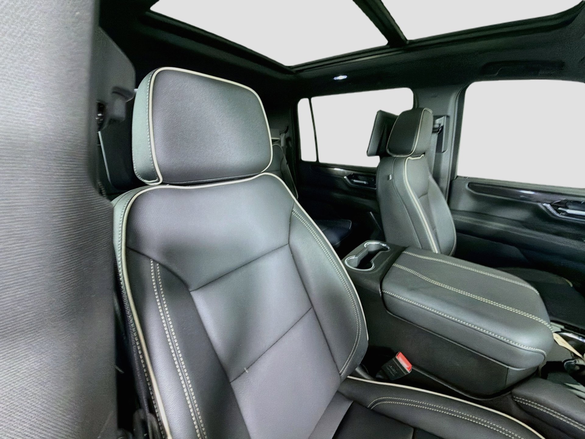 Used 2026 GMC Yukon XL Elevation w/ Elevation Premium Package AWD/4WD image 31