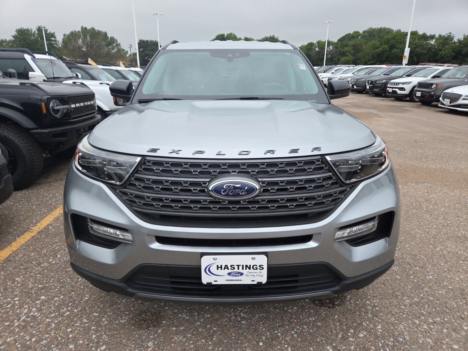 Certified 2023 Ford Explorer XLT w/ Equipment Group 202A AWD/4WD image 19