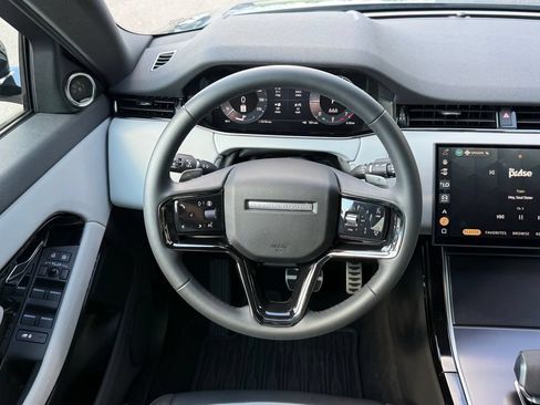 Certified 2026 Land Rover Range Rover Evoque Dynamic SE AWD/4WD image 18