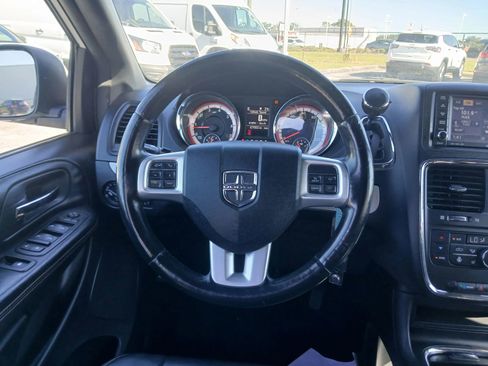 Used 2013 Dodge Grand Caravan R/T w/ Safety Sphere Group image 26