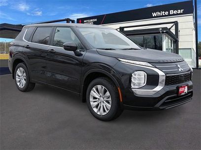 New 2025 Mitsubishi Outlander ES