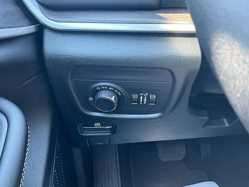 New 2026 Jeep Grand Cherokee L 4WD image 17