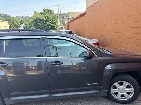 Used 2015 GMC Terrain SLE AWD/4WD image 12