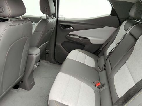 Used 2023 Chevrolet Bolt EUV Premier image 21