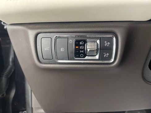Used 2023 Lincoln Aviator Black Label AWD/4WD image 35