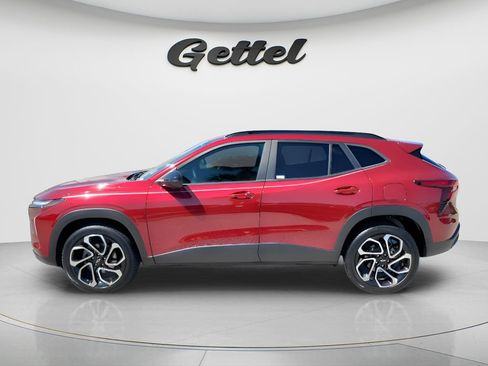 Used 2025 Chevrolet Trax RS w/ Driver Confidence Package FWD image 8