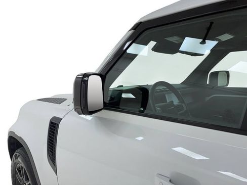 Used 2025 Land Rover Defender 110 S AWD/4WD image 10