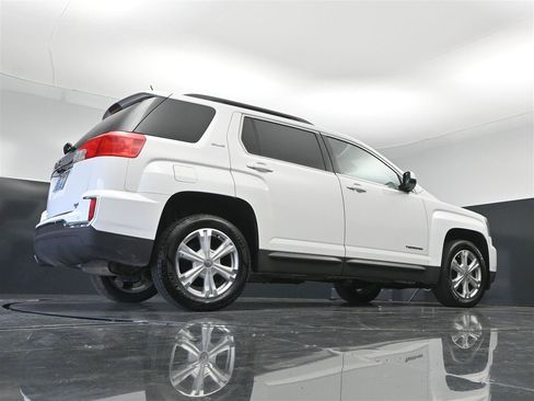 Used 2017 GMC Terrain SLE w/ Driver Alert Package I FWD image 31
