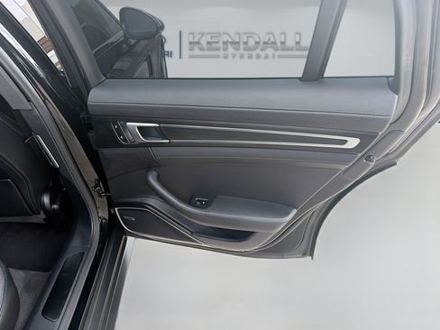 Used 2023 Porsche Panamera Platinum Edition RWD image 28