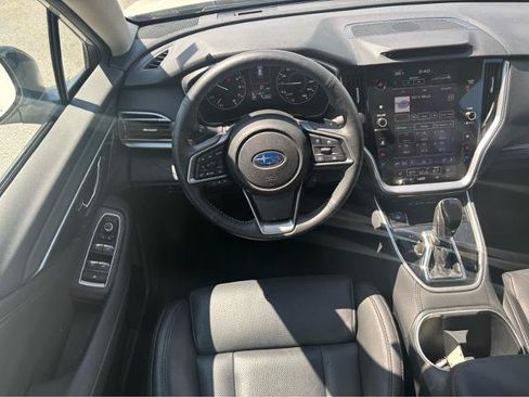 Used 2025 Subaru Outback Limited AWD/4WD image 19