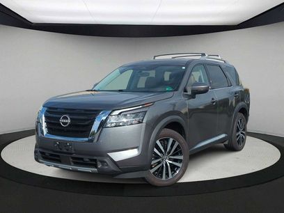 Used 2023 Nissan Pathfinder Platinum