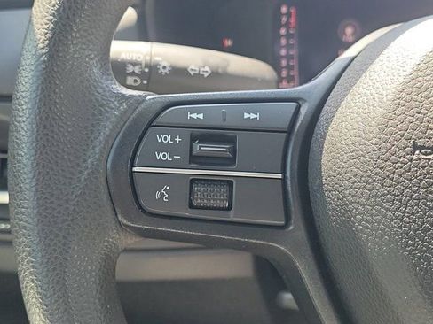 Used 2023 Honda Accord EX image 18