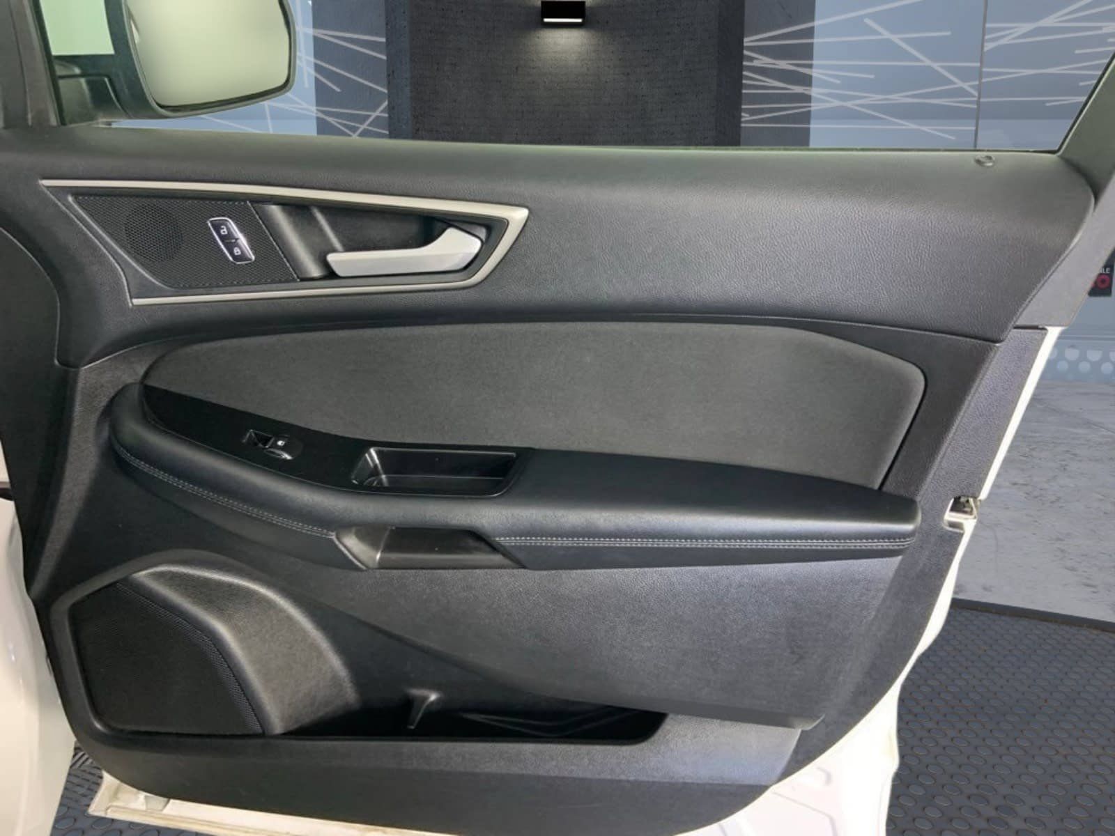 Used 2017 Ford Edge SEL AWD/4WD image 14