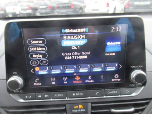 Used 2024 Nissan Altima 2.5 SV image 32