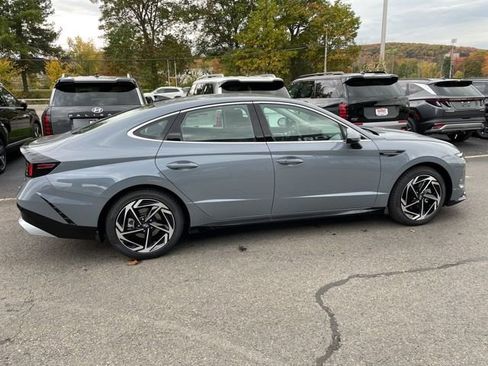 New 2026 Hyundai Sonata SEL image 3