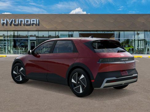 New 2026 Hyundai Ioniq 5 SEL RWD image 4