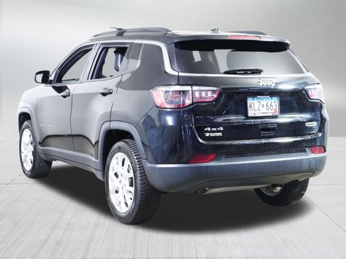 Used 2023 Jeep Compass Latitude AWD/4WD image 5