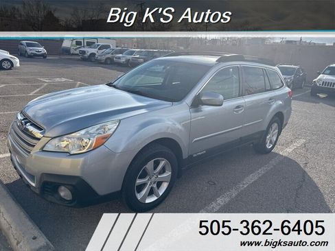 Used 2013 Subaru Outback 2.5i Premium image 3