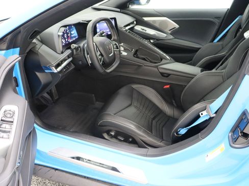 Used 2022 Chevrolet Corvette Stingray Preferred Conv w/ Z51 Performance Package RWD image 14