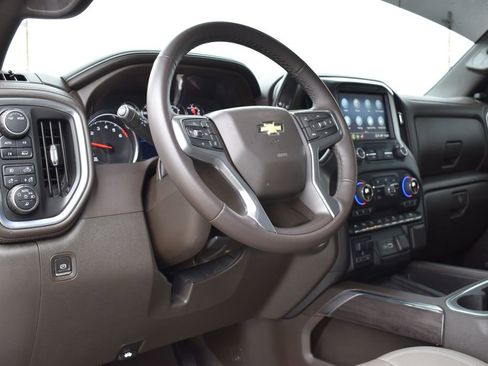 Used 2022 Chevrolet Silverado 1500 LTZ w/ LTZ Premium Package AWD/4WD image 10