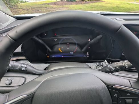 New 2026 Chevrolet Trax ACTIV w/ Sunroof Package FWD image 16