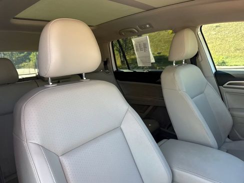 Used 2018 Volkswagen Atlas SEL AWD/4WD image 34