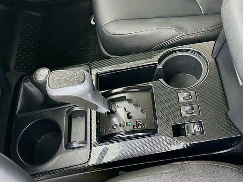 Used 2023 Toyota 4Runner TRD Off-Road Premium w/ Off Road Premium Plus Package image 17