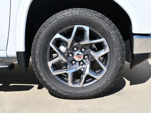 New 2026 GMC Sierra 1500 SLT w/ SLT Premium Plus Package image 13