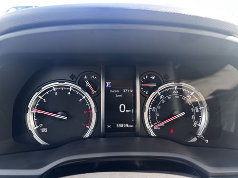 Used 2020 Toyota 4Runner TRD Off-Road Premium image 15