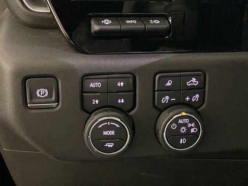 Certified 2024 Chevrolet Silverado 1500 High Country w/ Technology Package AWD/4WD image 42