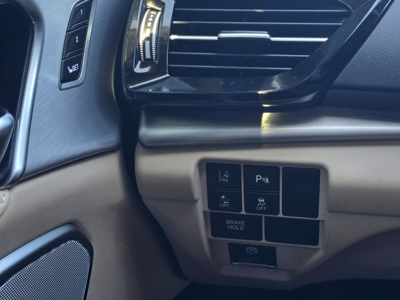 Used 2020 Acura RDX w/ Technology Package FWD image 21