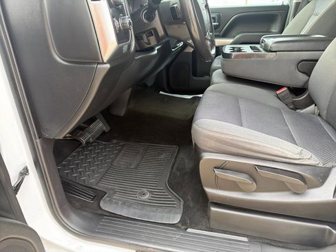 Used 2018 Chevrolet Silverado 1500 LT w/ Trailering Package image 29